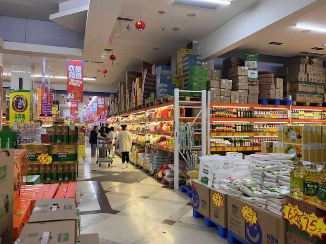 零售：三线+量贩零食店凯发一触即发经销商入局(图6)