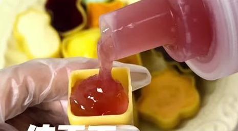 叫停的网红零食既是三无又有致癌风险K8凯发集团别买也别吃！被人民日报(图9)