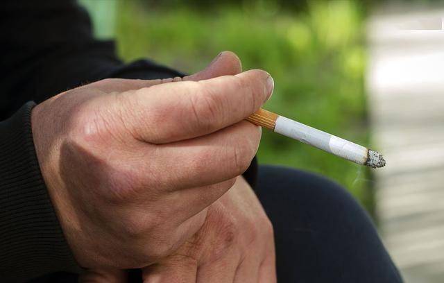 是“折寿”最狠的?50岁后别太贪心凯发国际平台烟瘾、酒瘾、色瘾谁才(图7) 是“折寿”最狠的?50岁后别太贪心凯发国际平台烟瘾、酒瘾、色瘾谁才(图7)